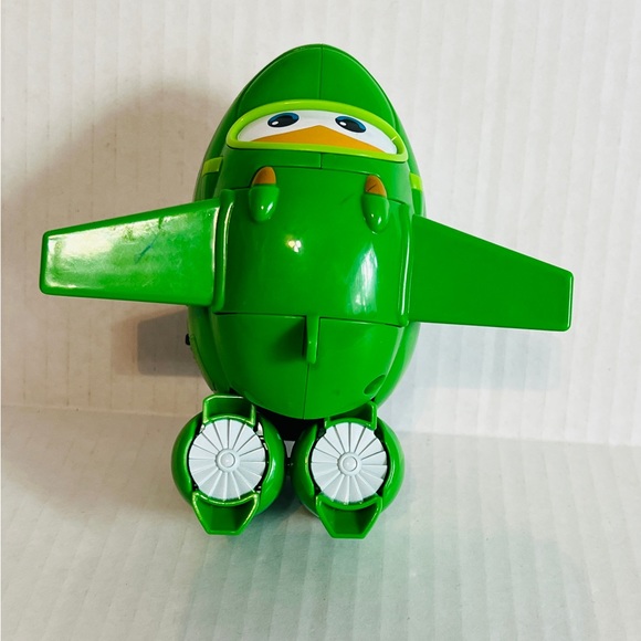 Super Wings Transforming Mira Plane Figure - Picture 2 of 5